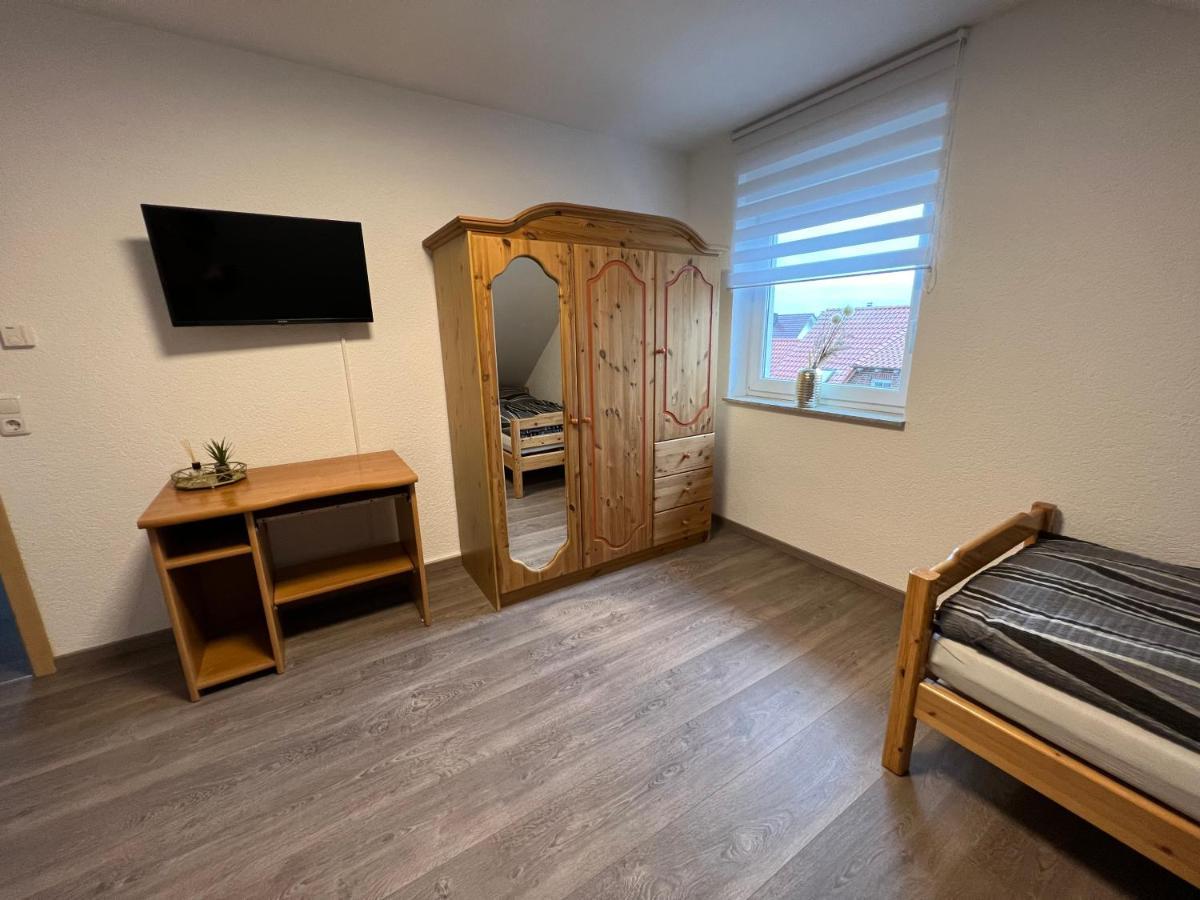 Ferienwohnung Loewen Wabern Ngoại thất bức ảnh