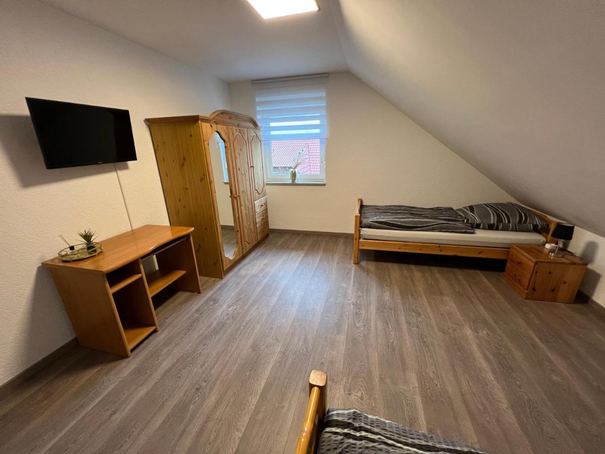 Ferienwohnung Loewen Wabern Ngoại thất bức ảnh